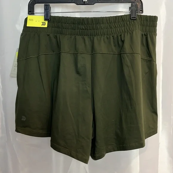 Women’s mid rise 5” shorts. 1914 - Picture 2 of 6